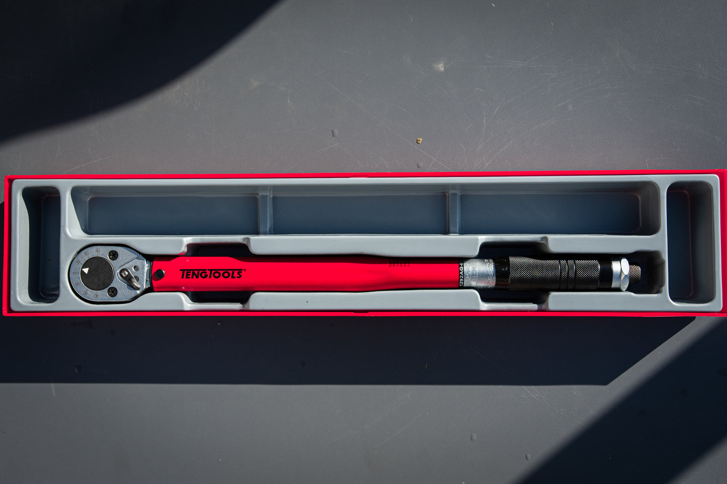 Teng Tools Llave dinamométrica métrica con accionamiento de 1/2 pulgada, 40-200 Nm - TTX1292